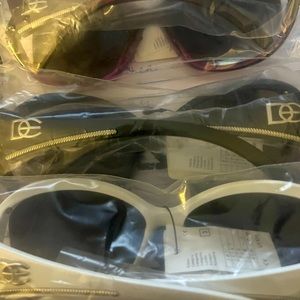 White pair black and brown, get ready for Summer ladies.